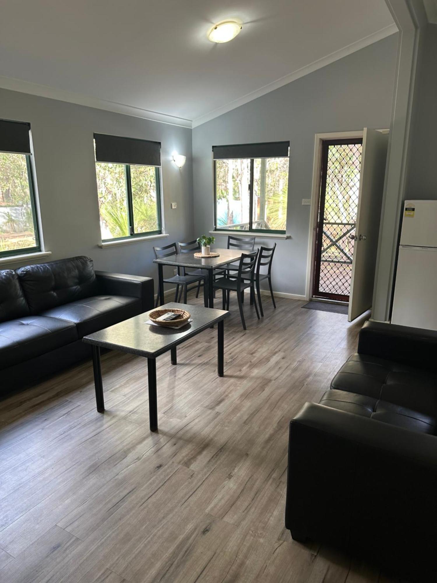 Gracetown Caravan Park ภายนอก รูปภาพ